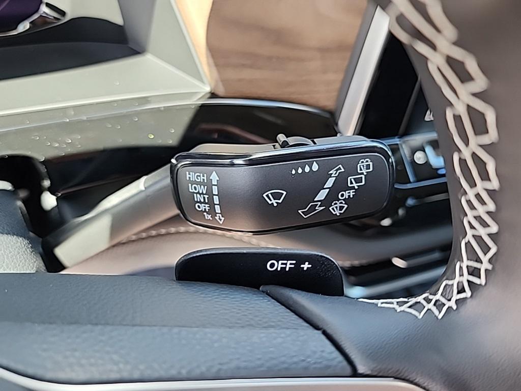 new 2026 Volkswagen Atlas car, priced at $38,603