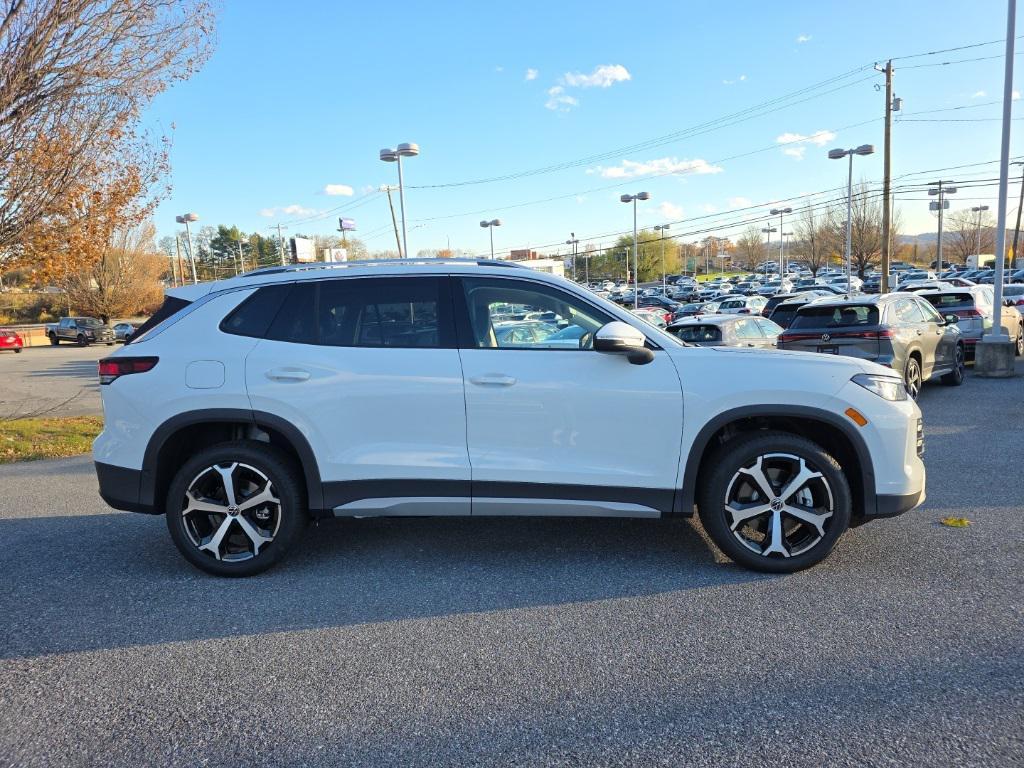 new 2026 Volkswagen Tiguan car, priced at $34,457