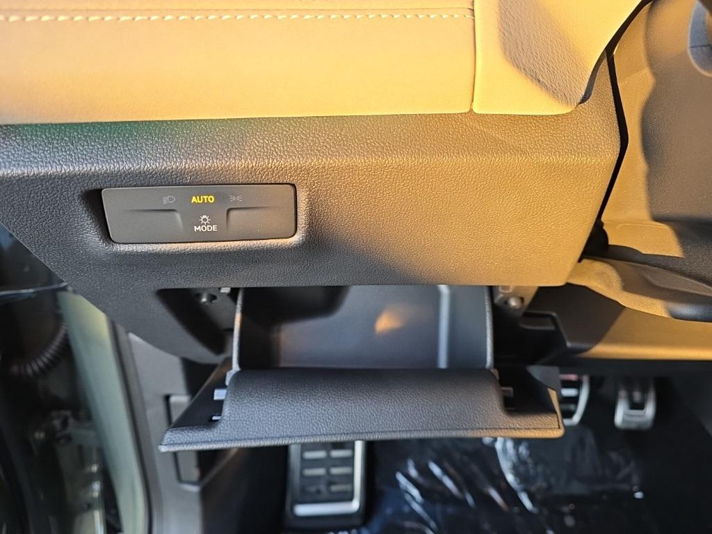 new 2026 Volkswagen Tiguan car, priced at $38,797