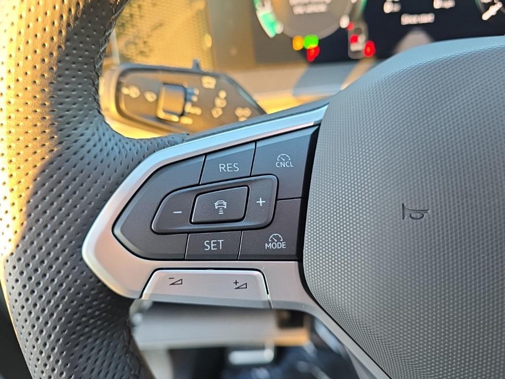 new 2026 Volkswagen Tiguan car, priced at $38,797