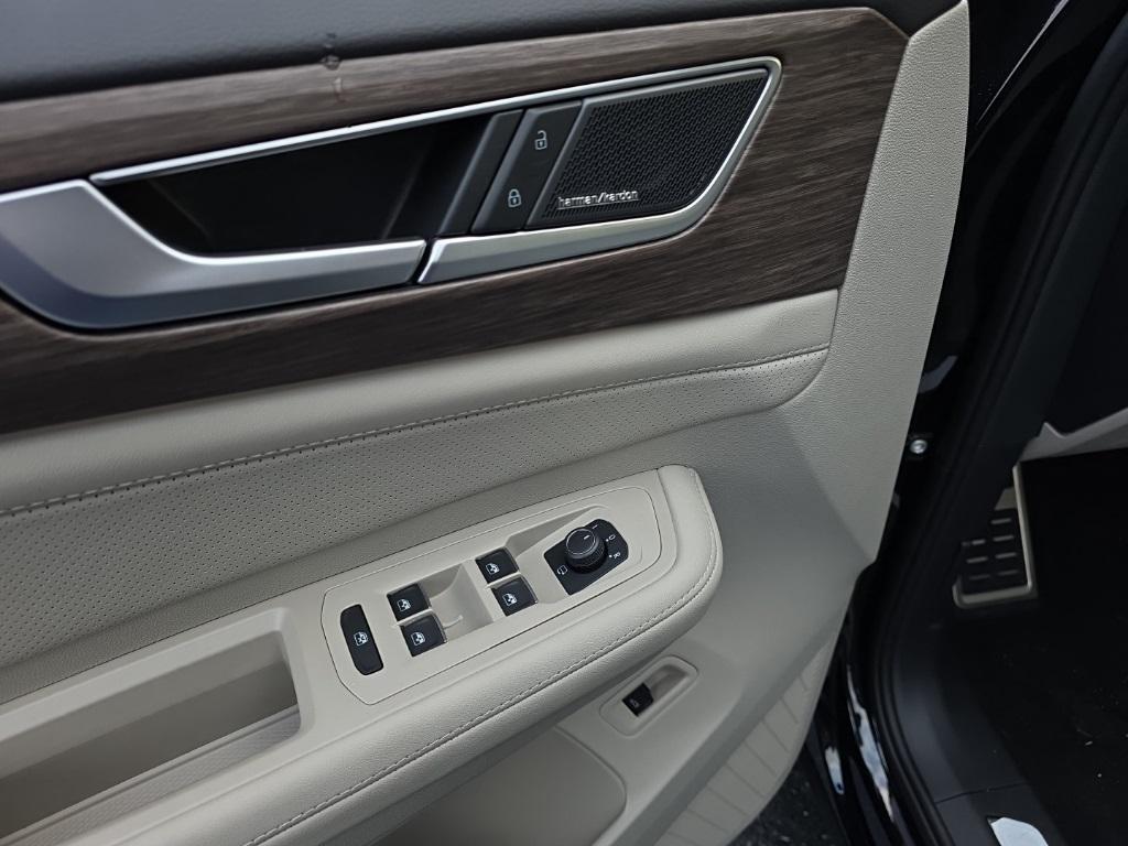 new 2026 Volkswagen Atlas car, priced at $51,410