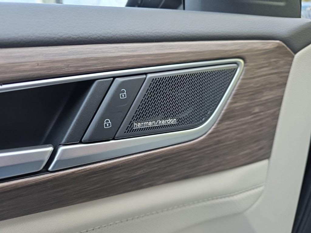 new 2026 Volkswagen Atlas car, priced at $51,410