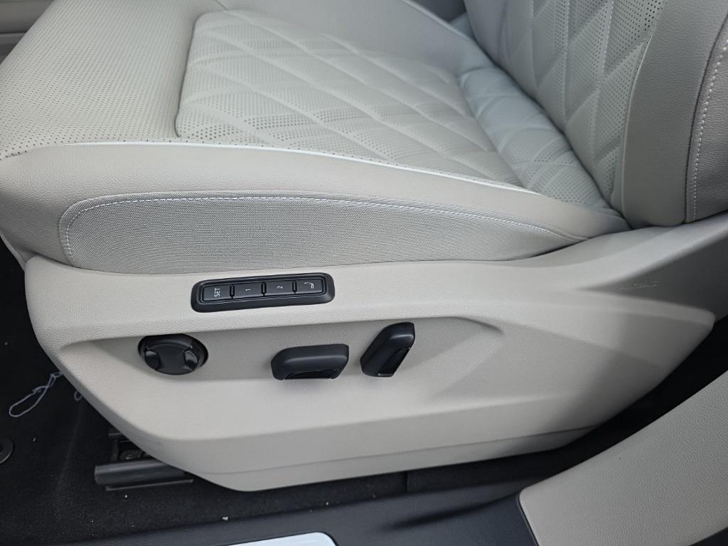 new 2026 Volkswagen Atlas car, priced at $51,410