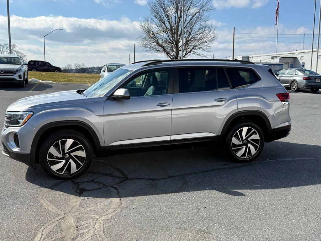 used 2025 Volkswagen Atlas car, priced at $31,323