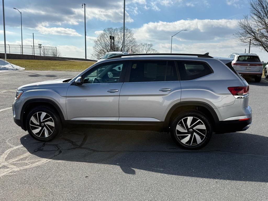 used 2025 Volkswagen Atlas car, priced at $31,323
