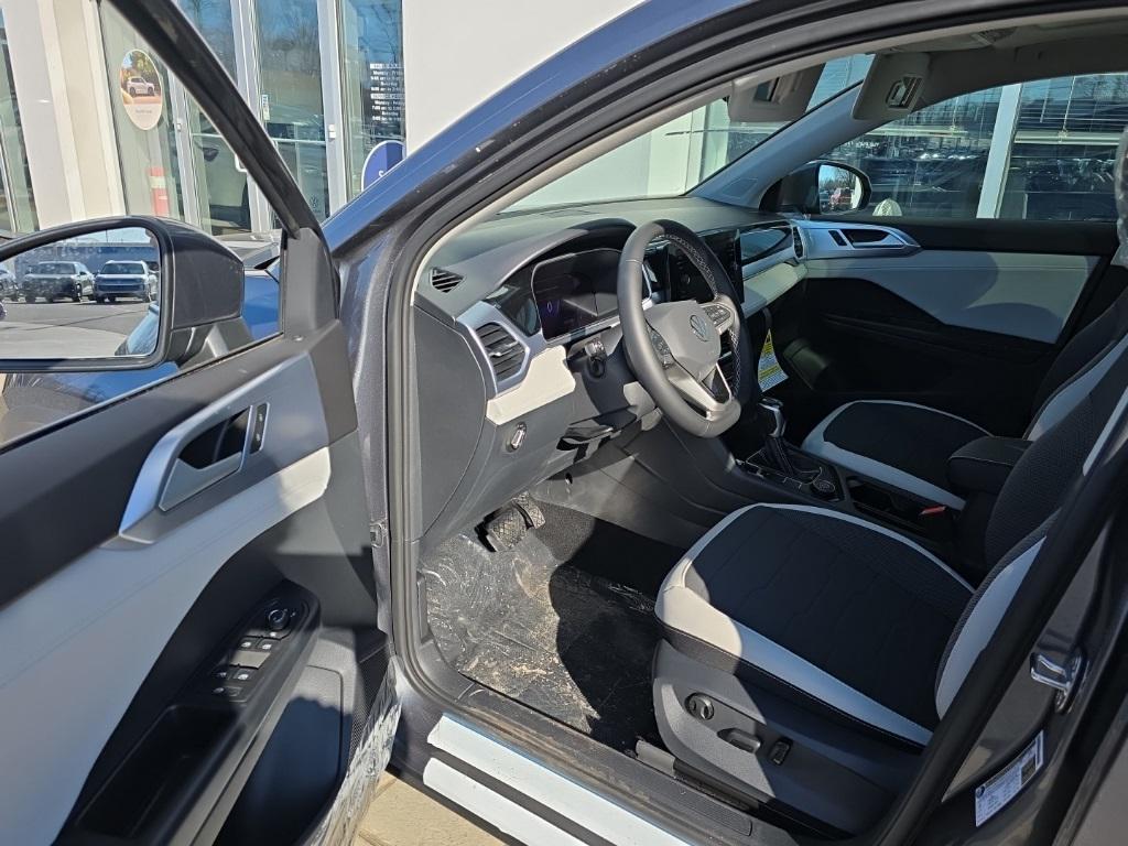 new 2026 Volkswagen Taos car, priced at $33,472