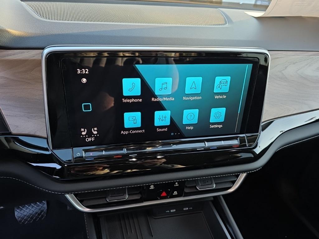 new 2026 Volkswagen Atlas car, priced at $40,112