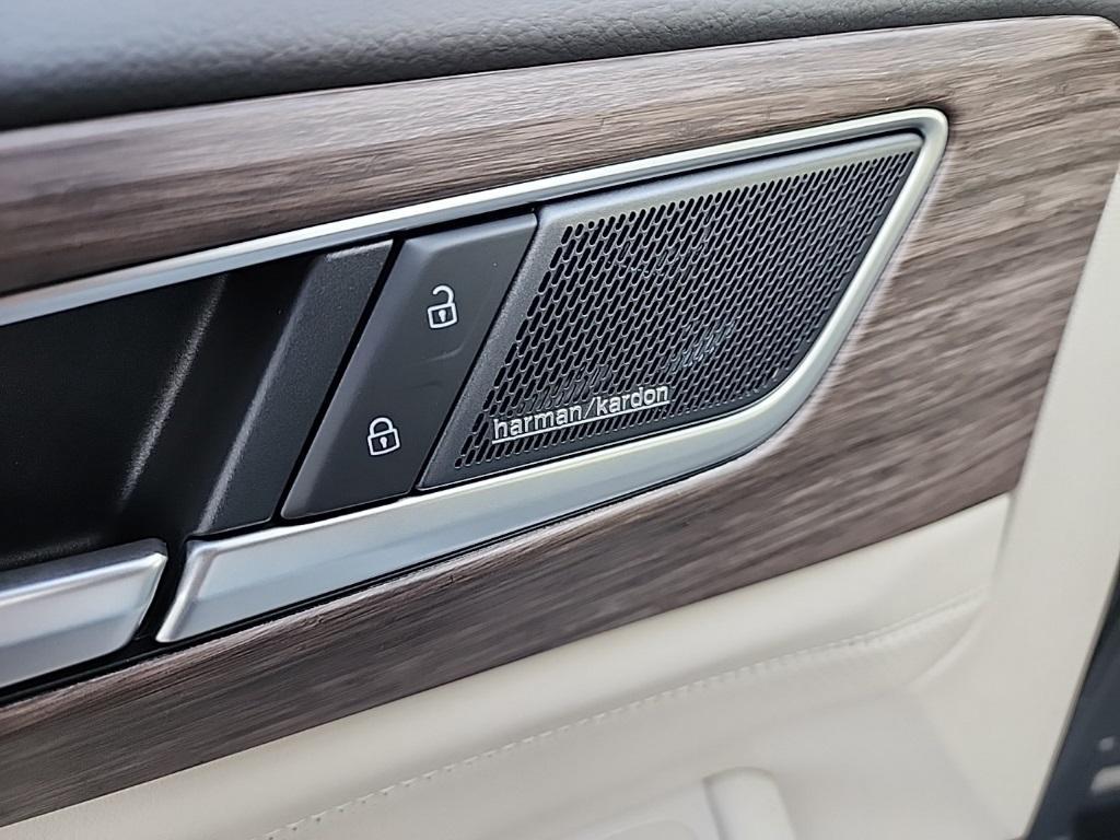 new 2026 Volkswagen Atlas car, priced at $51,410