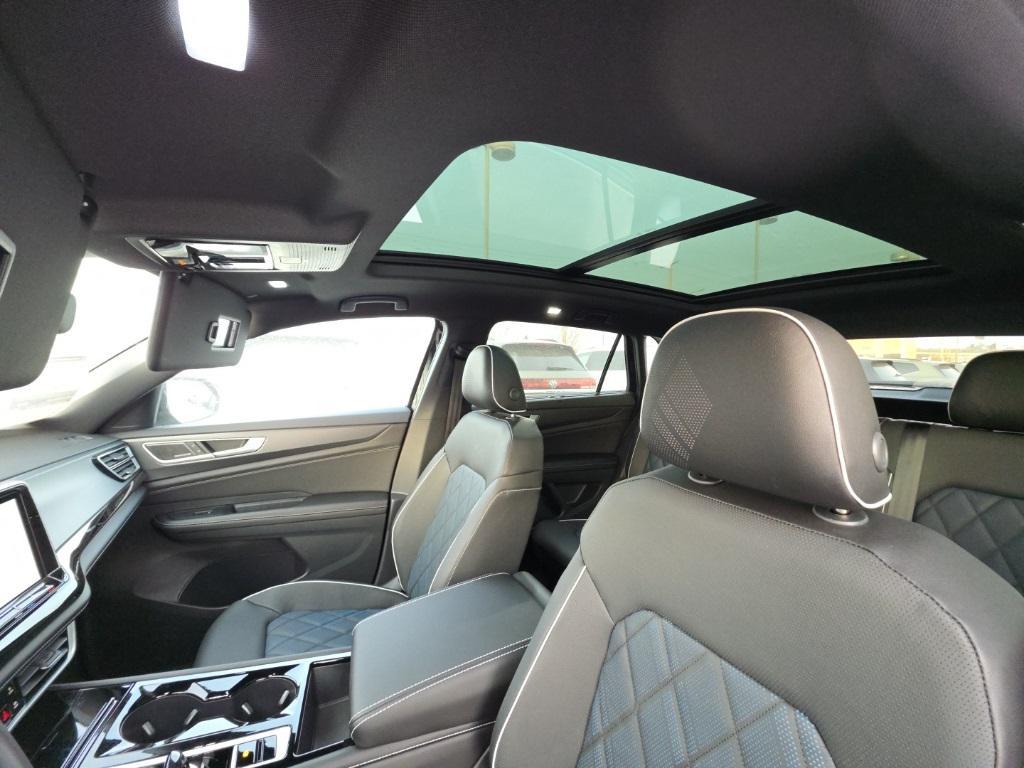 new 2026 Volkswagen Atlas Cross Sport car, priced at $51,873