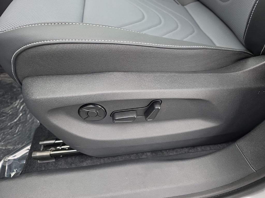 new 2026 Volkswagen Tiguan car, priced at $37,349