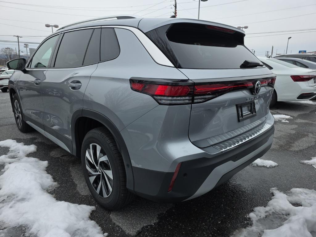 new 2026 Volkswagen Tiguan car, priced at $32,539