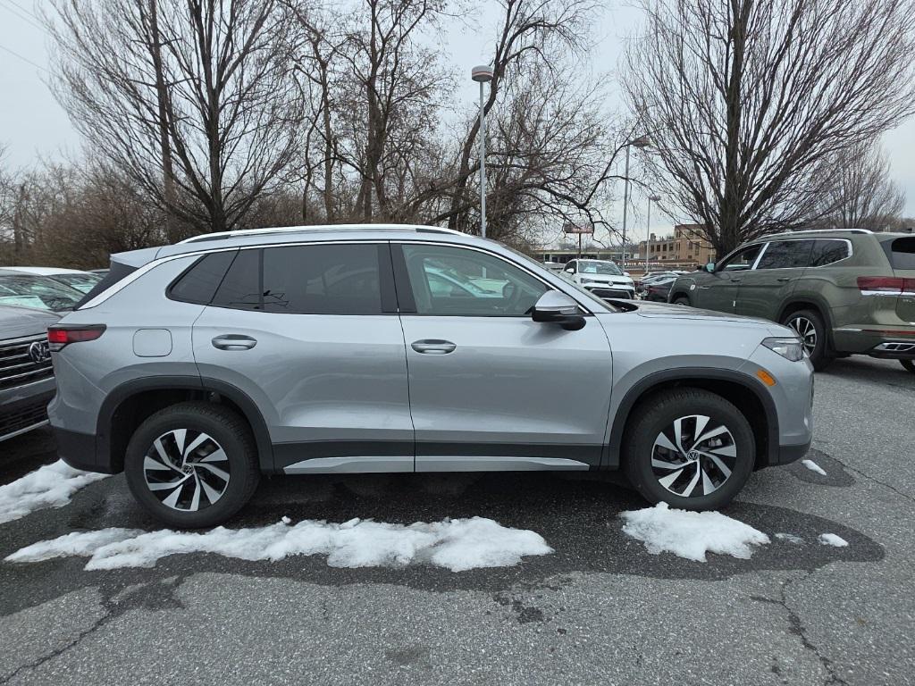 new 2026 Volkswagen Tiguan car, priced at $32,539