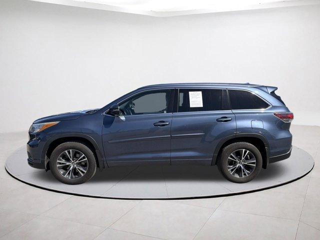 used 2016 Toyota Highlander car, priced at $24,551