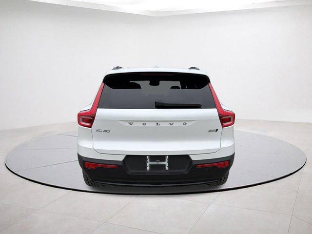 used 2025 Volvo XC40 car, priced at $30,027