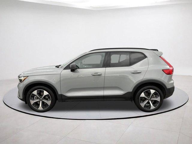 used 2025 Volvo XC40 car, priced at $30,403