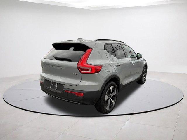 used 2025 Volvo XC40 car, priced at $30,403