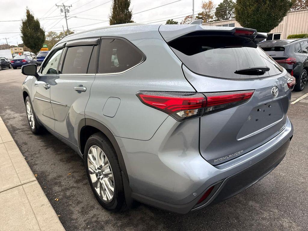 used 2023 Toyota Highlander car, priced at $38,975