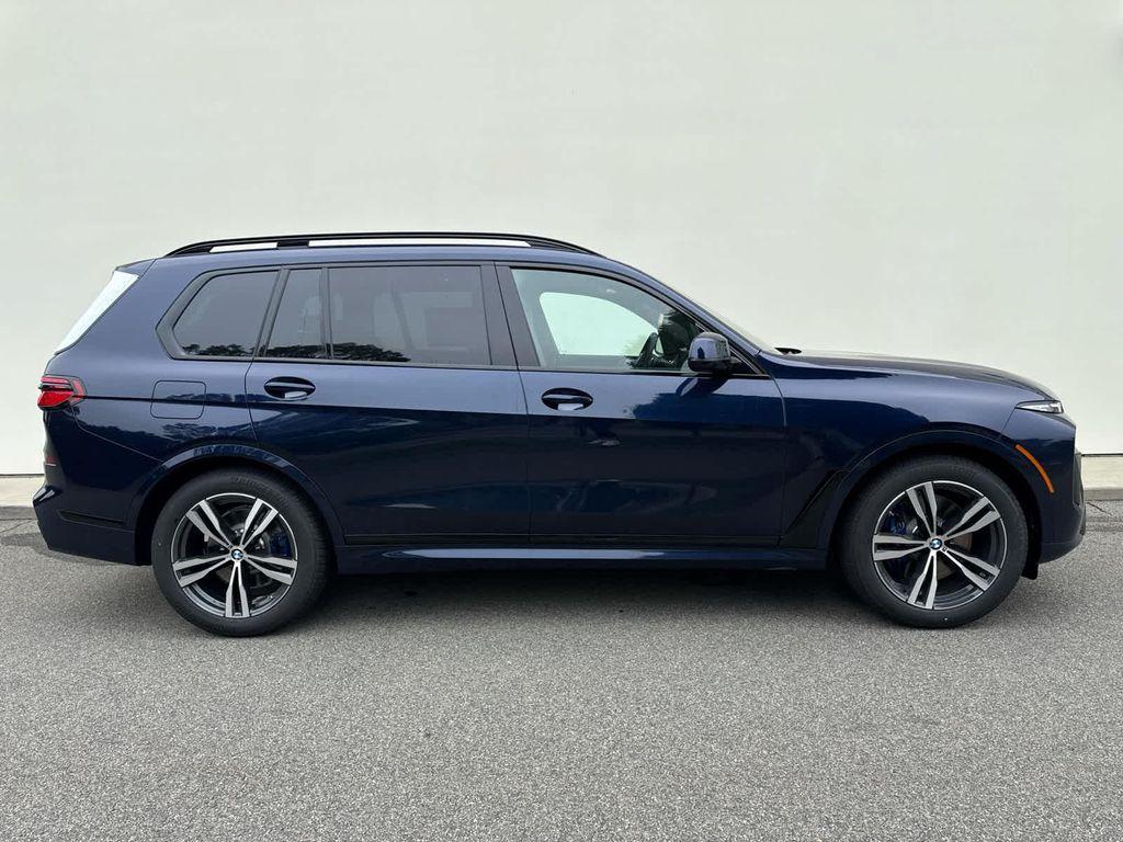 new 2026 BMW X7 car, priced at $100,355