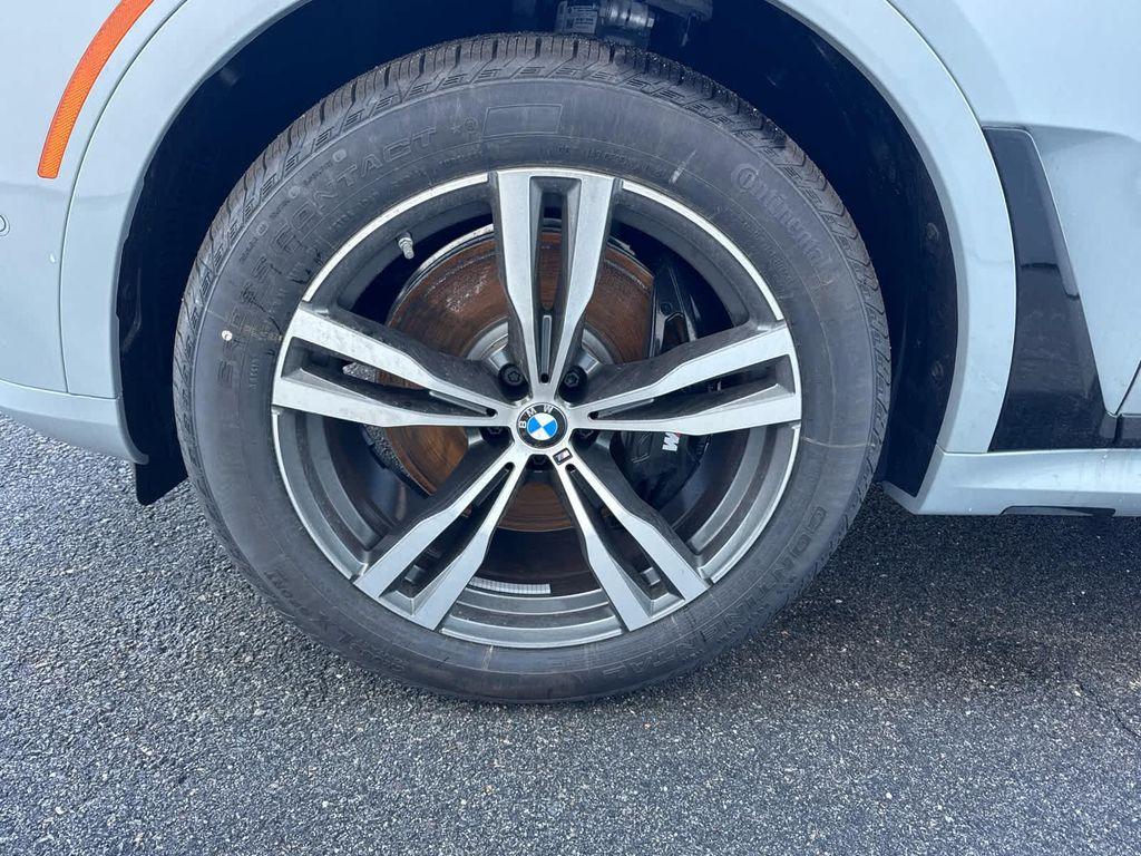 new 2026 BMW X7 car, priced at $103,205