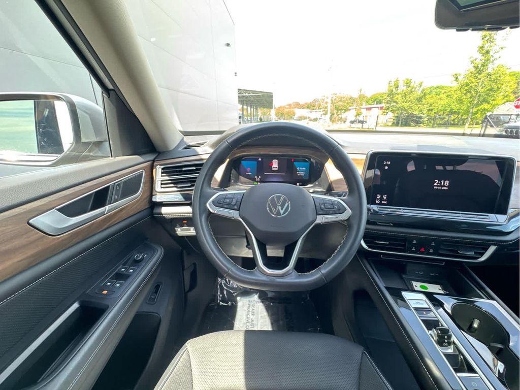 used 2024 Volkswagen Atlas car, priced at $33,475
