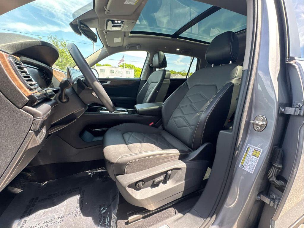used 2024 Volkswagen Atlas car, priced at $33,475