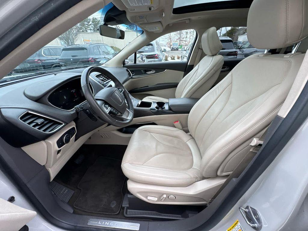 used 2020 Lincoln Nautilus car, priced at $29,975