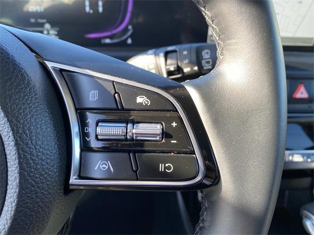 used 2025 Kia Seltos car, priced at $24,999