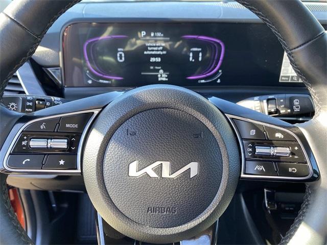 used 2025 Kia Seltos car, priced at $24,999