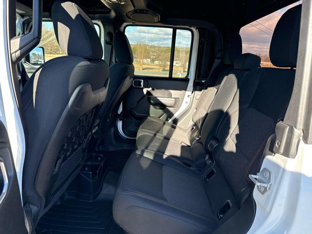 used 2021 Jeep Gladiator car, priced at $33,987