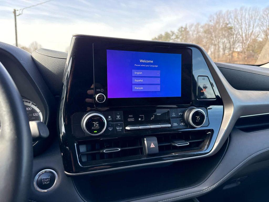 used 2024 Toyota Highlander car, priced at $29,853