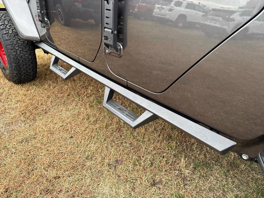 used 2023 Jeep Gladiator car, priced at $39,999