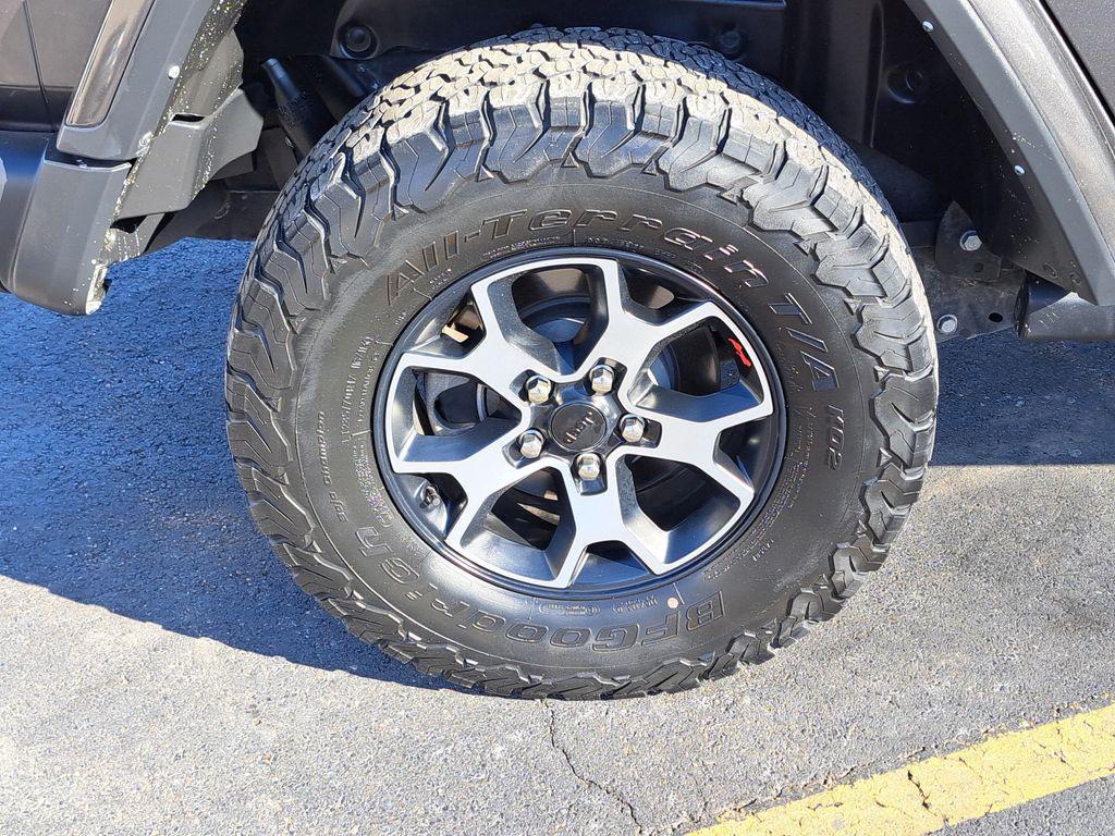 used 2022 Jeep Wrangler Unlimited car, priced at $33,000