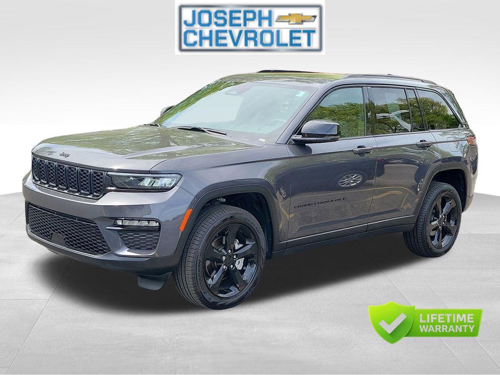used 2025 Jeep Grand Cherokee car, priced at $38,000
