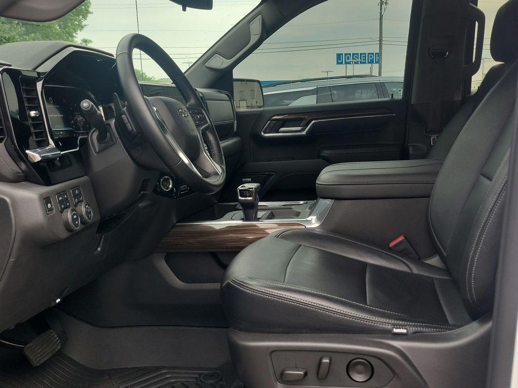 used 2025 Chevrolet Silverado 1500 car, priced at $56,000