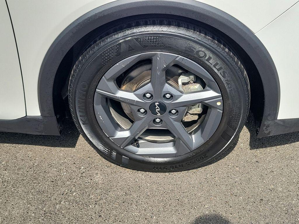 used 2025 Kia K4 car, priced at $19,000