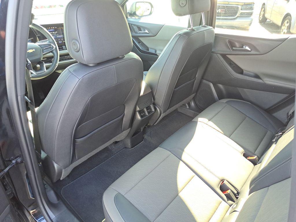 used 2025 Chevrolet Equinox car, priced at $25,000