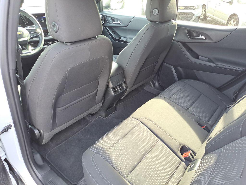 used 2025 Chevrolet Equinox car, priced at $25,000