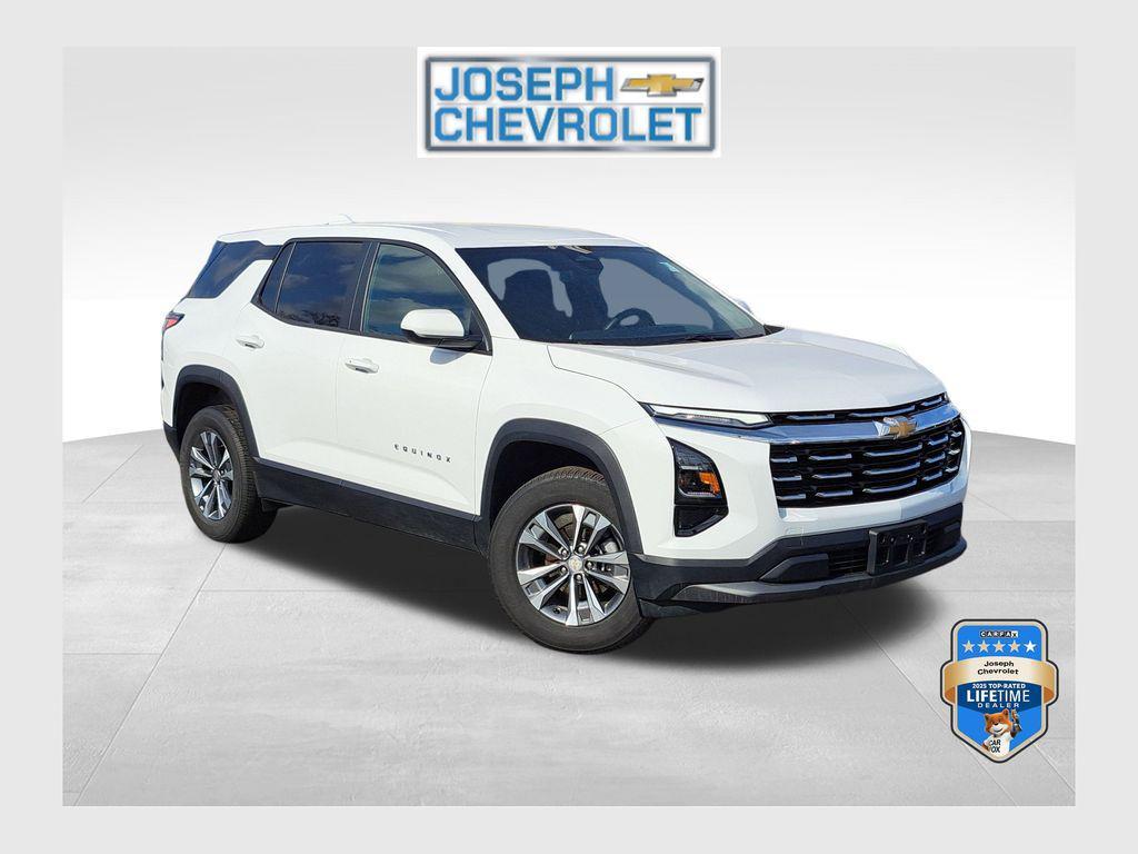 used 2025 Chevrolet Equinox car, priced at $25,000
