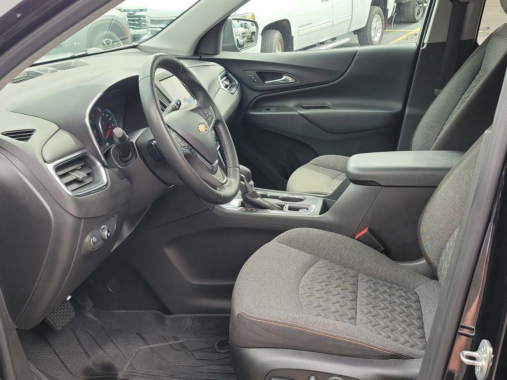 used 2023 Chevrolet Equinox car, priced at $21,000