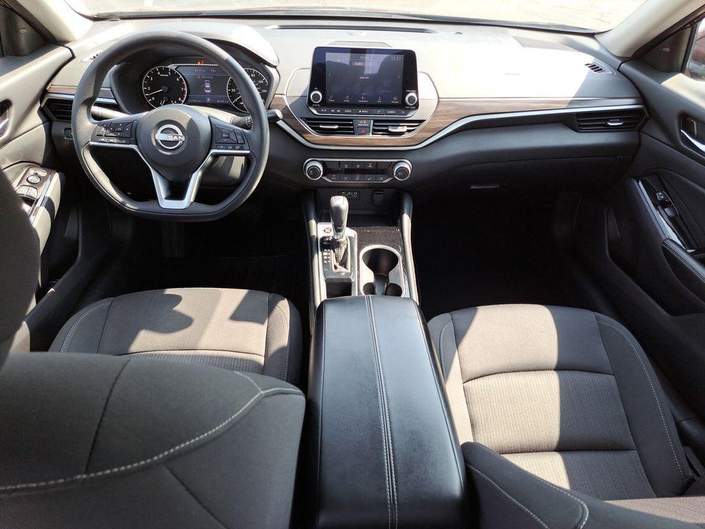used 2023 Nissan Altima car, priced at $17,000