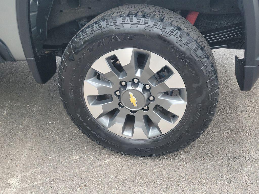 used 2025 Chevrolet Silverado 2500 car, priced at $56,000