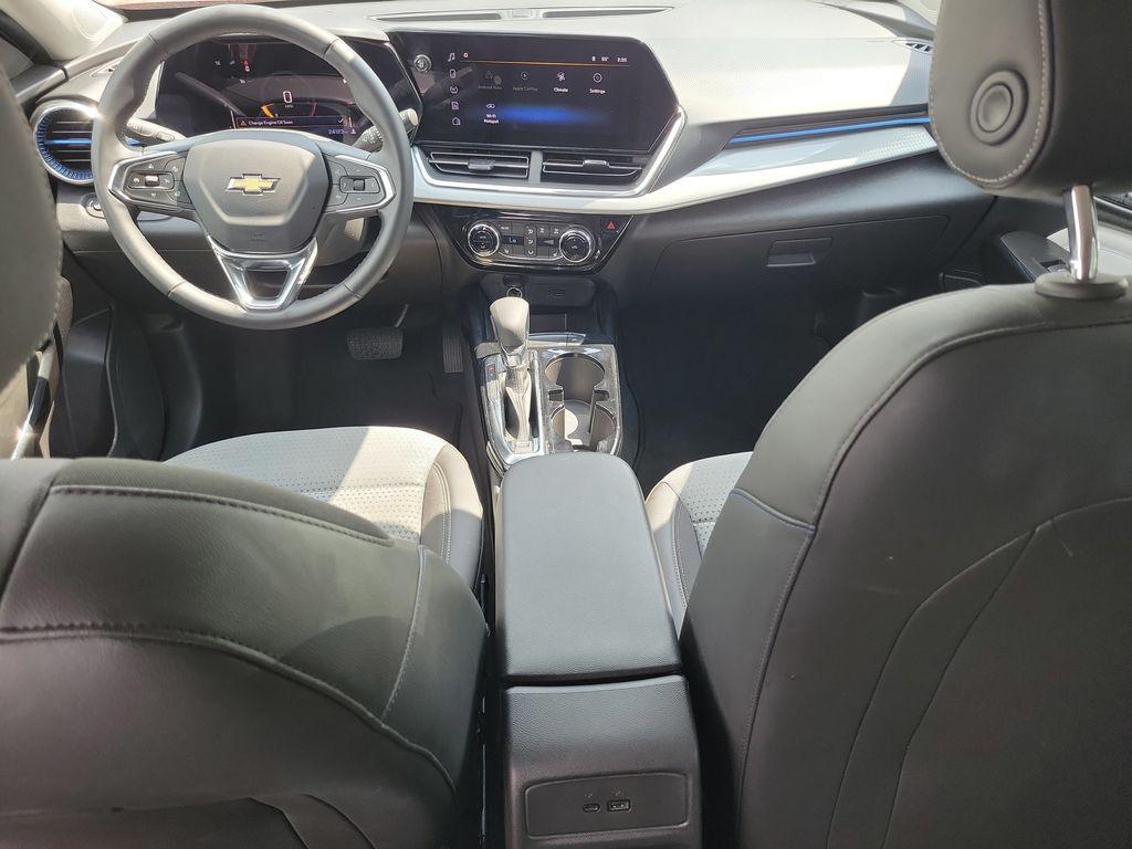 used 2025 Chevrolet Trax car, priced at $20,800