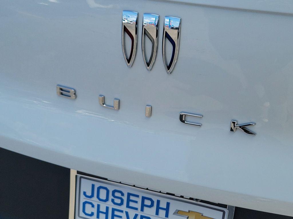 used 2025 Buick Envista car, priced at $22,000