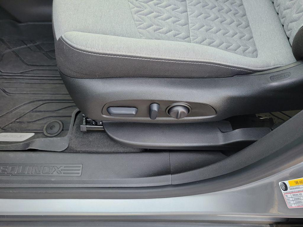 used 2023 Chevrolet Equinox car, priced at $19,500