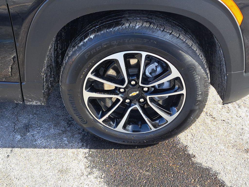 used 2025 Chevrolet TrailBlazer car, priced at $21,000