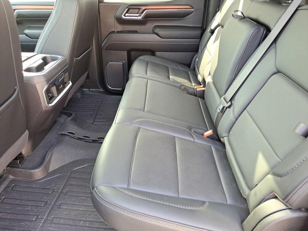 used 2024 GMC Sierra 1500 car, priced at $53,000