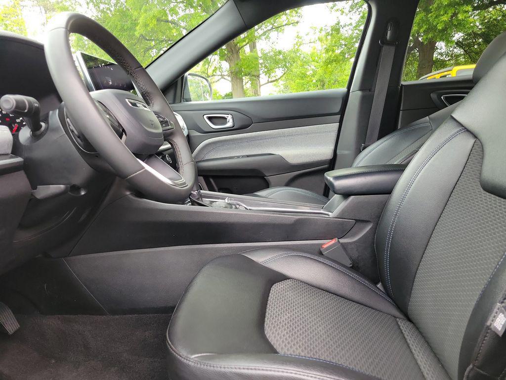 used 2024 Jeep Compass car, priced at $19,000