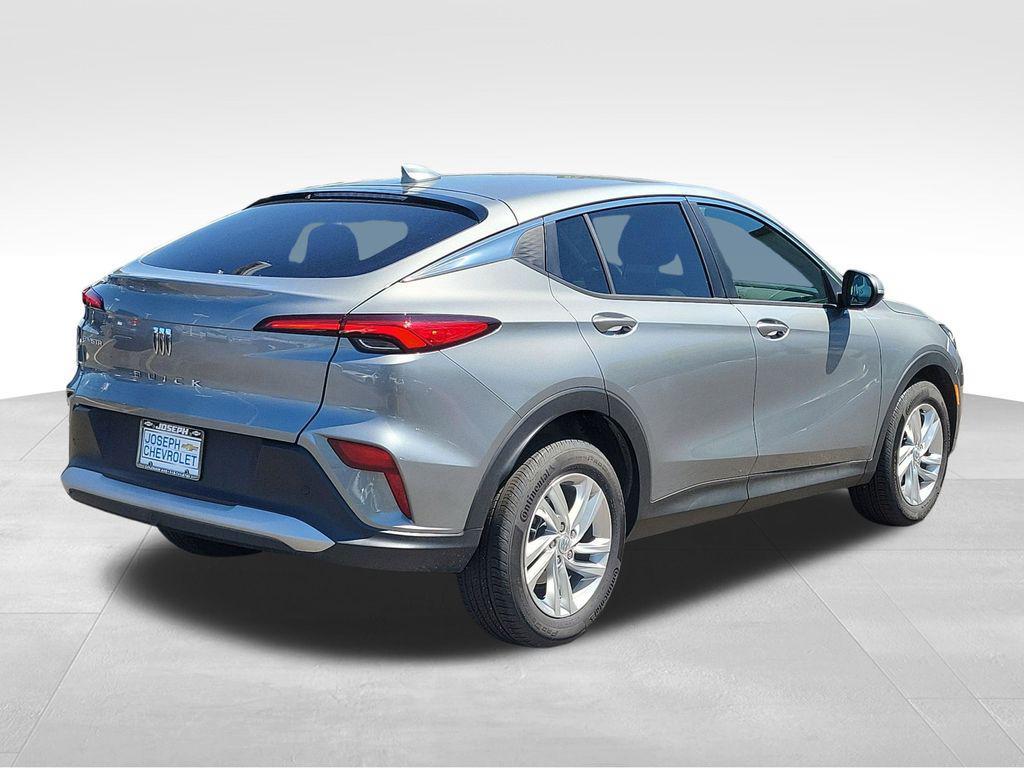 used 2025 Buick Envista car, priced at $22,000