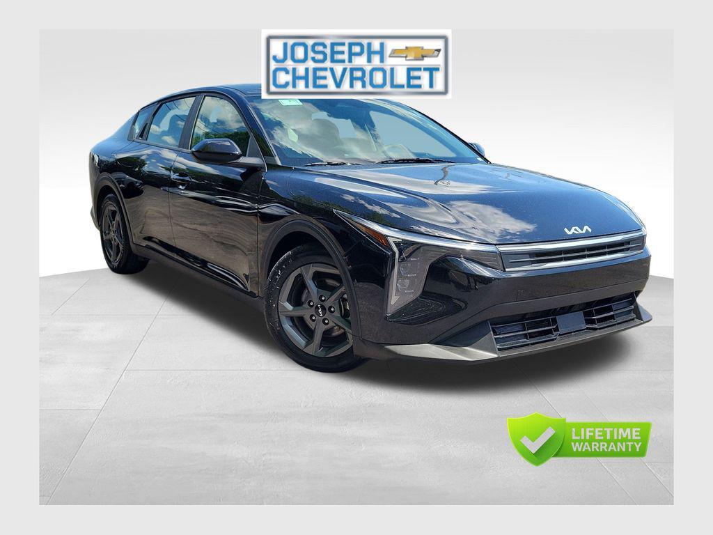 used 2025 Kia K4 car, priced at $19,500