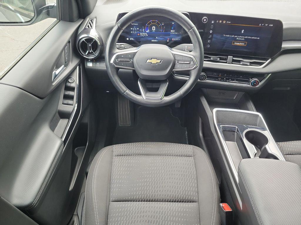 used 2025 Chevrolet Equinox car, priced at $24,000